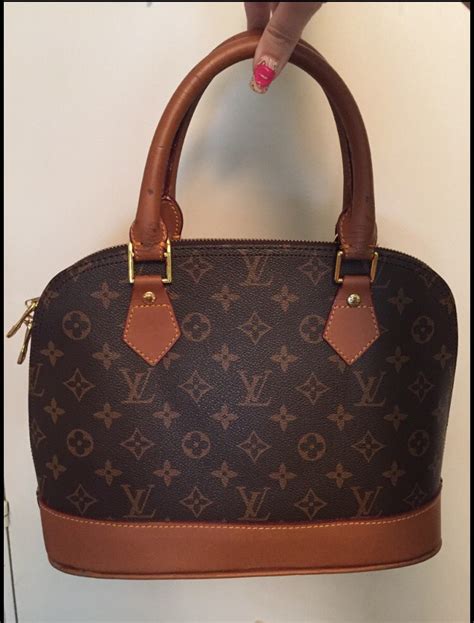 cuanto cuesta la cartera louis vuitton original|bolso de Louis Vuitton precio.